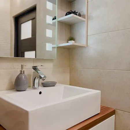 Renthouse Apartments Elegant Chişinău Esterno foto